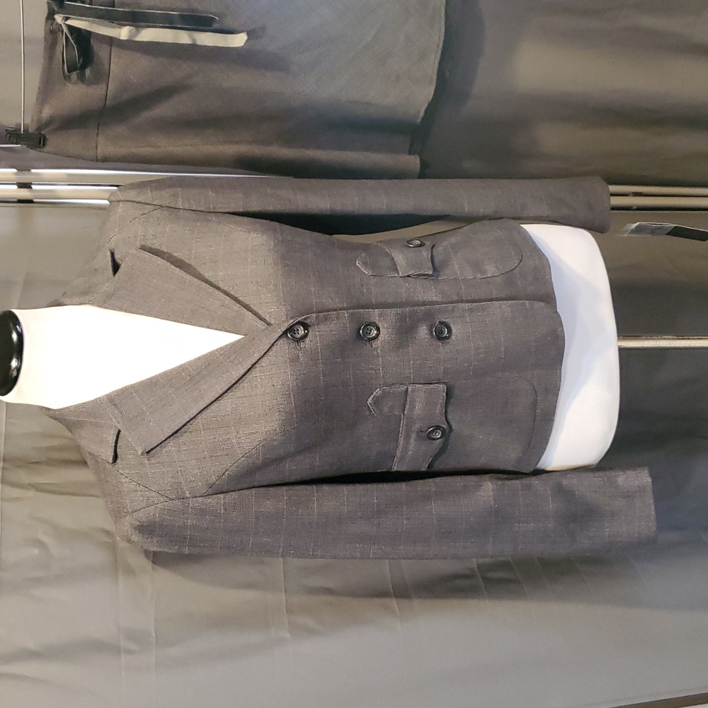 Atelier Women's Gray Blazer and Matching Skirt - Picture 2 of 12